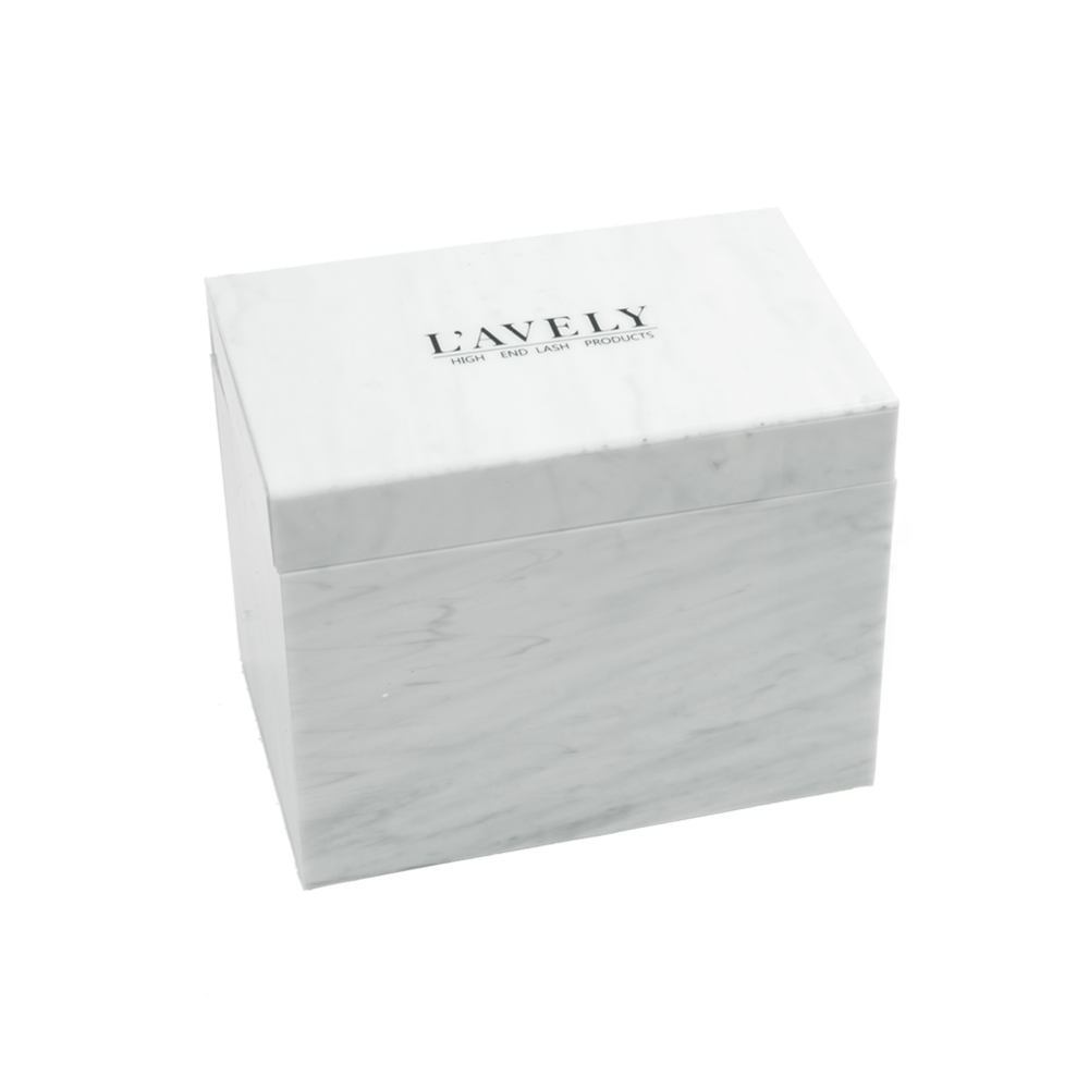 Luxe doos met 8 wimperplaatjes - L'Avely