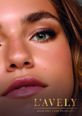 L'Avely Poster Volume Lashes